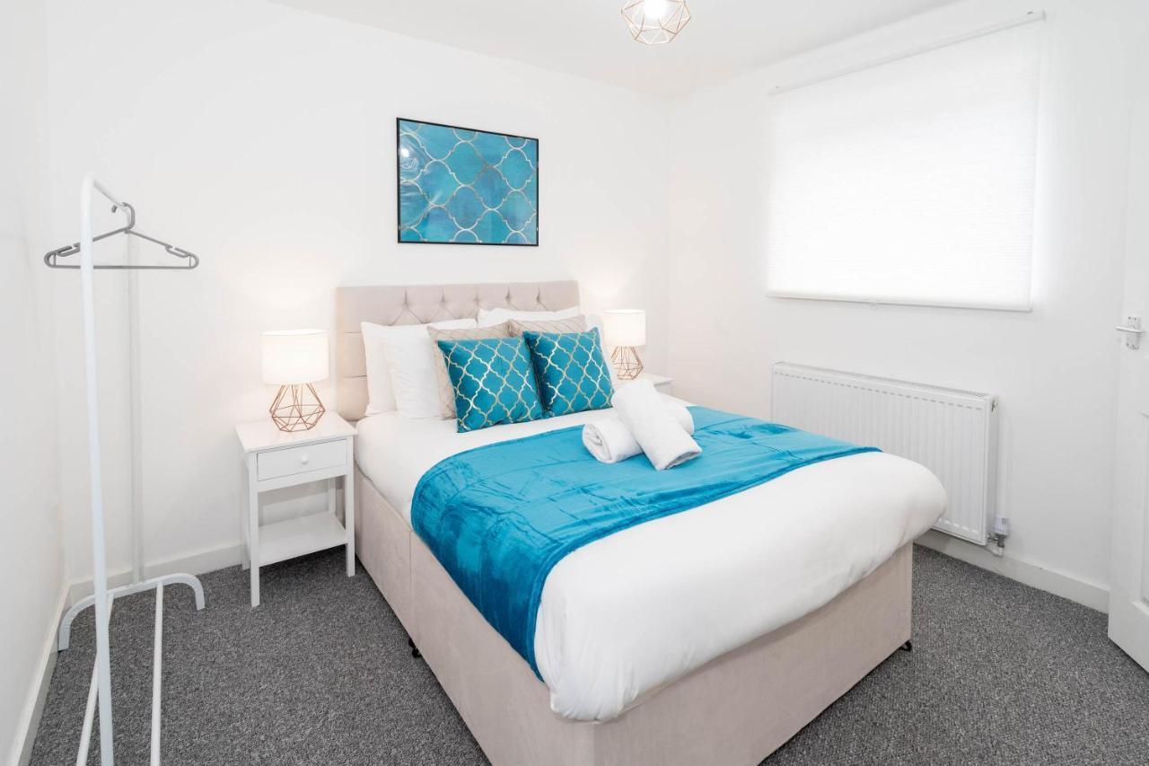 HAUS New 2 Bedroom Apartment l Ensuites l Smart TVS l WIFI l Netflix l Bearwood Birmingham Extérieur photo
