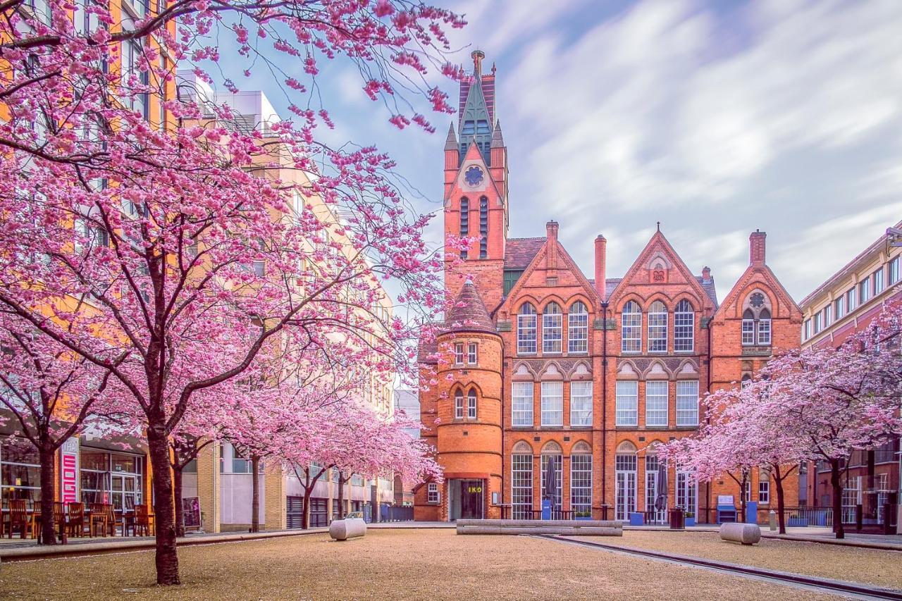 HAUS New 2 Bedroom Apartment l Ensuites l Smart TVS l WIFI l Netflix l Bearwood Birmingham Extérieur photo